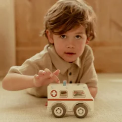 Ambulance en bois Petites Voitures, Véhicules Et Circuits