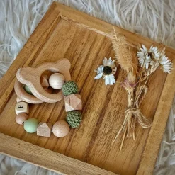 Outlet Anneau de dentition en bois ours olive et kaki (personnalisable) Jouet / Anneau De Dentition