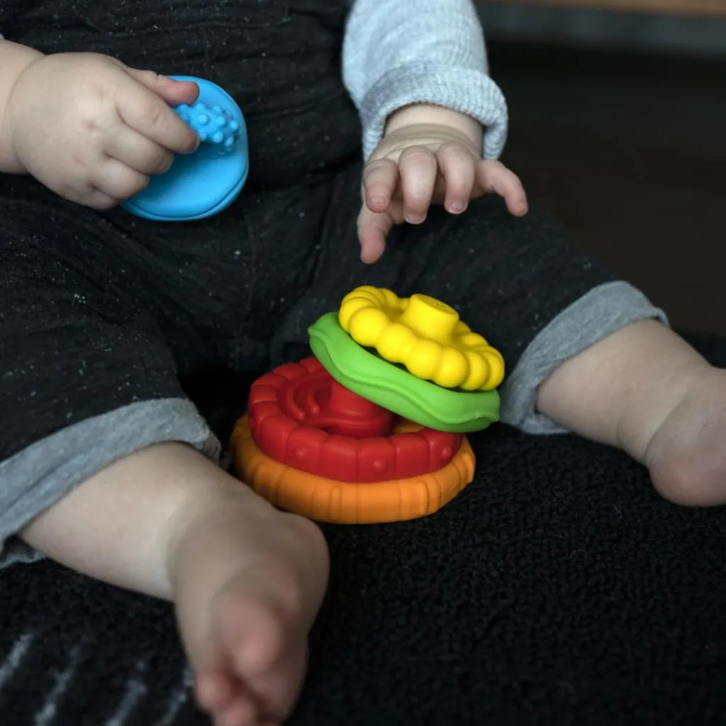 Hot Anneaux à empiler Stack et Teethe (5 pièces) Jouet À Empiler