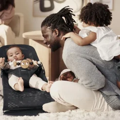 Hot Arche de jeux pour transat Yeux espiègles noir et blanc Accessoires Transat