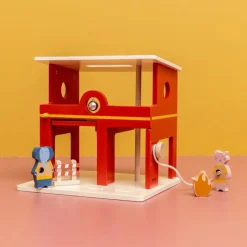 Online Caserne de pompiers en bois All animals Petites Voitures, Véhicules Et Circuits