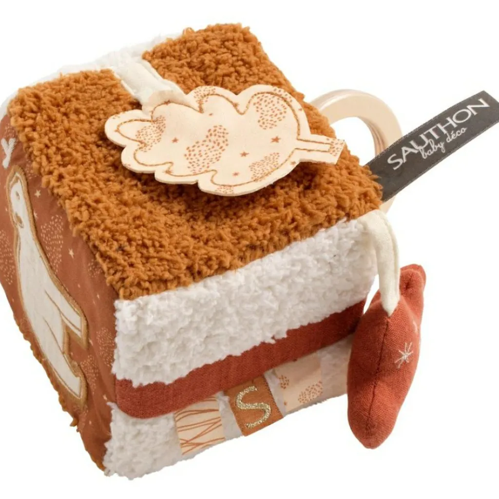 New Cube d'activités Orsino Balle / Cube D'Activités