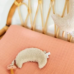 Doudou attache sucette Lune Nougat Doudou Attache Sucette