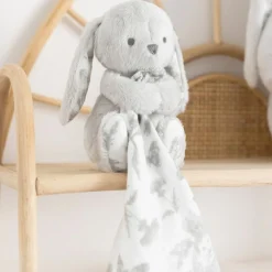 Sale Doudou Augustin le lapin gris Doudou Plat