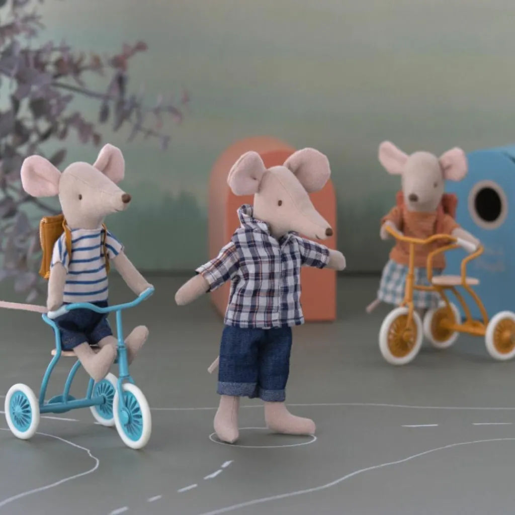 Hot Ensemble de vêtements Papa souris Figurines De Jeu