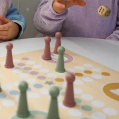 Online Jeu de petits chevaux en bois Jeu De Société