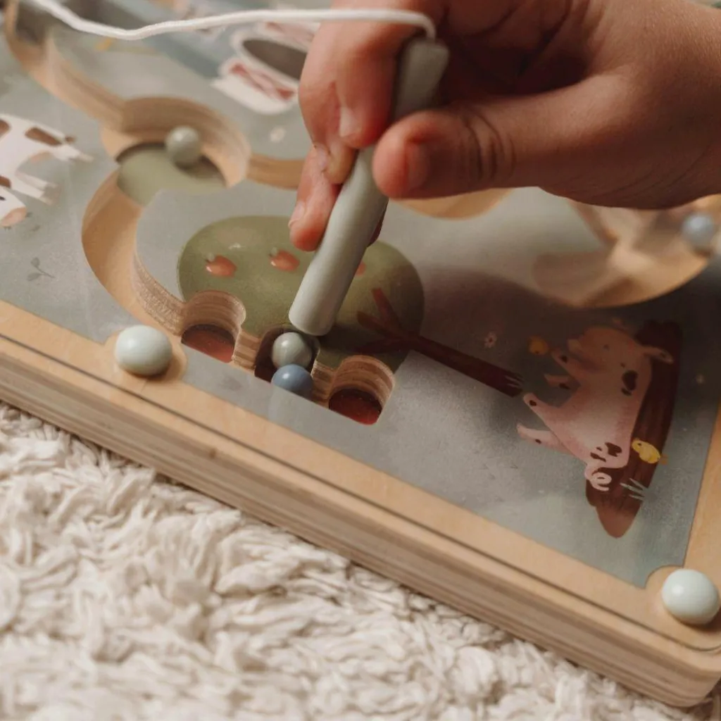 Outlet Labyrinthe magnétique Little Farm Jeu De Motricité Fine