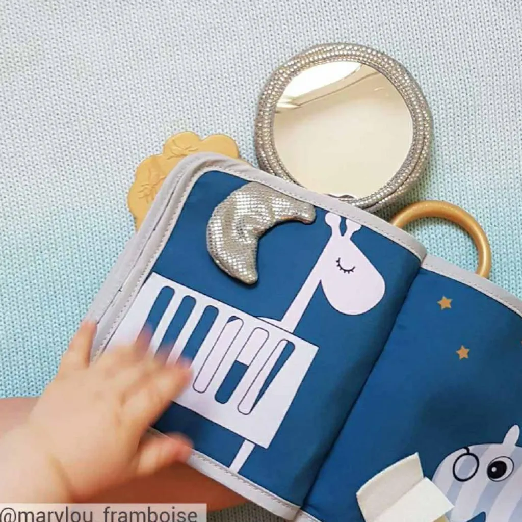 Livre bébé éveil Elphee l'éléphant Livre Bébé En Tissu