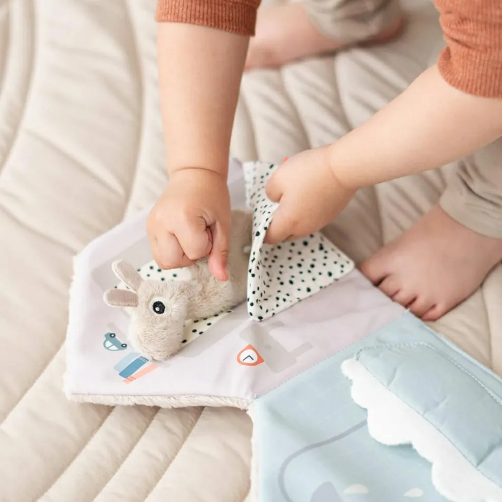 Clearance Livre d'éveil la maison de Lalee Lalee Sable Livre Bébé En Tissu