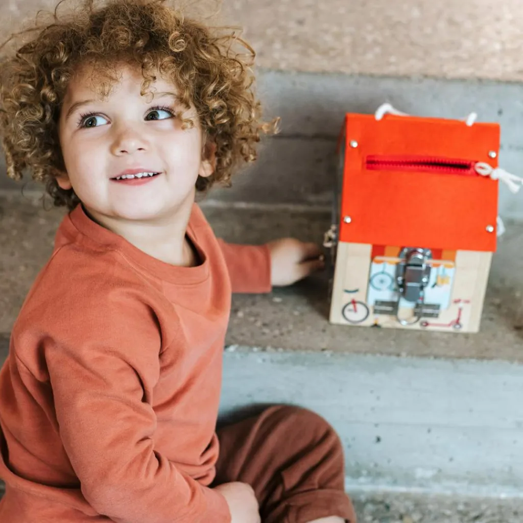 Discount Maison d'apprentissage à verrous Jeu De Motricité Fine