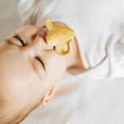 Discount Mini jouet de dentition en latex Anita la banane Chewy to go Jouet / Anneau De Dentition