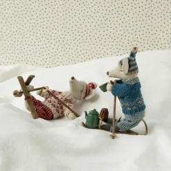 Discount Paire de ski et bâtons Maman et Papa souris Accessoires Pour Univers De Jeu