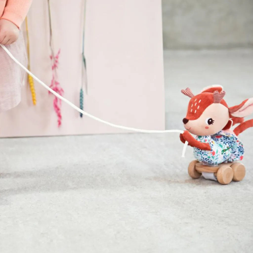 Peluche à tirer Stella le faon Jouet À Tirer / Pousser