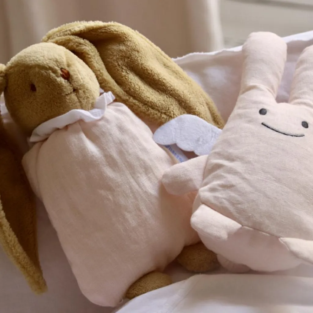 Hot Peluche hochet lapin nid d'ange en coton bio rose poudré (20 cm) Peluche Moyenne (20-59 Cm)