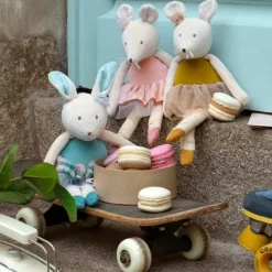 Clearance Petite souris or La petite école de danse Peluche Moyenne (20-59 Cm)