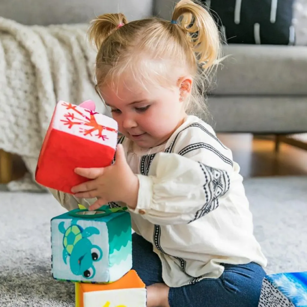 Sale Set de 4 cubes souples Explore & Discover Jouet À Empiler