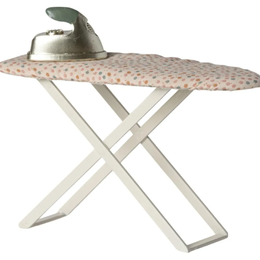 Best Table et fer à repasser Souris Accessoires Pour Univers De Jeu