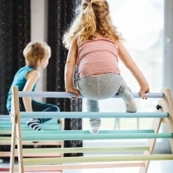 Hot Triangle à grimper Pickler multicolore pastel Parcours De Motricité